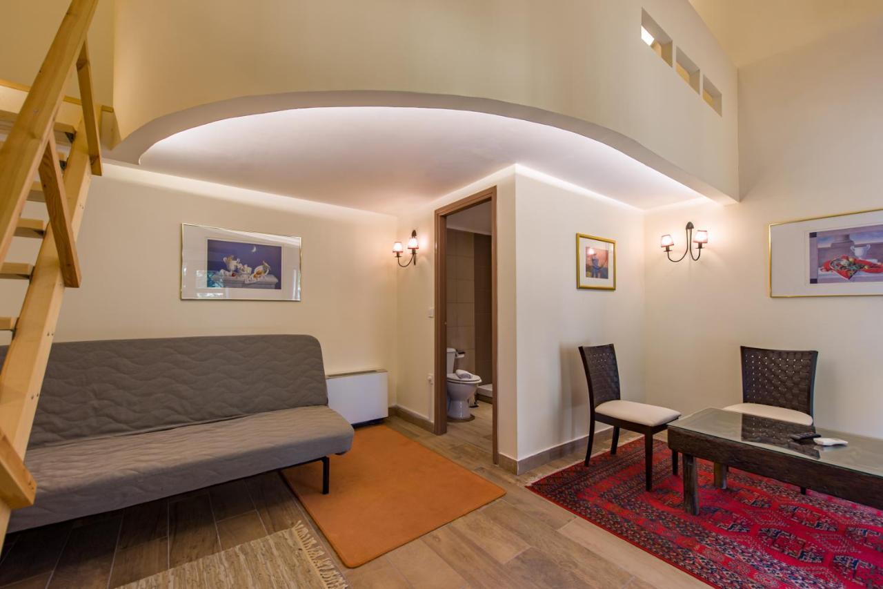 Rocabella Hellinikon Country Hotel Zewnętrze zdjęcie