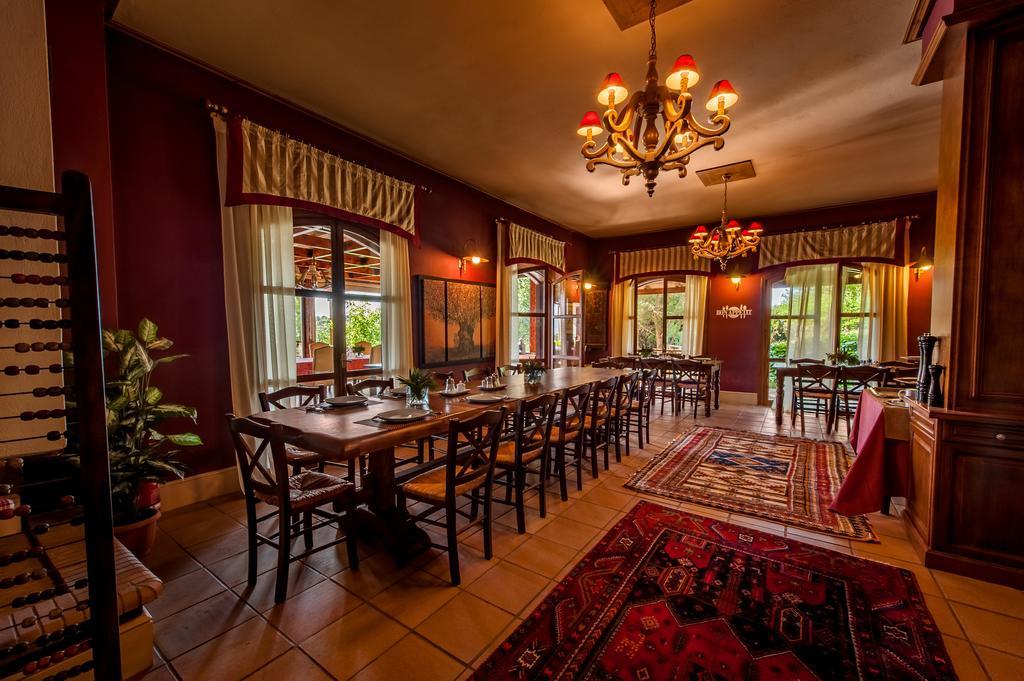 Rocabella Hellinikon Country Hotel Zewnętrze zdjęcie